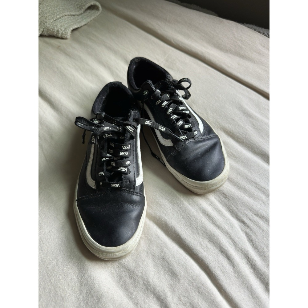 Vans Old Skool Black Leather Sneakers Mens 7.5 Womens 9 Skate Shoes VN0A38G1NRJ